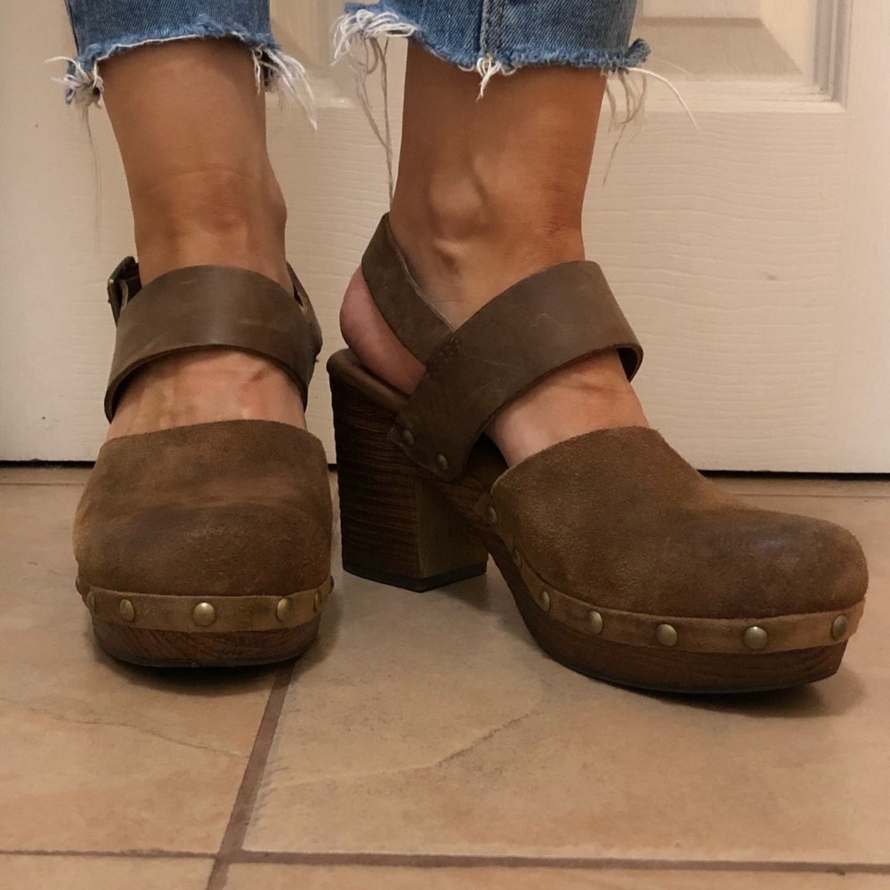 Kork Ease clogs